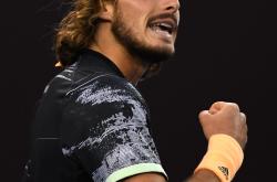 开云体育平台APP-西班牙网球队轻取世界网球队，西西帕斯打破历史纪录的简单介绍