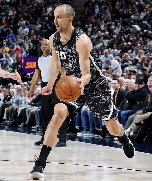 爵士再胜马刺,西部领跑依旧稳如泰山 爵士再胜马刺,西部领跑依旧稳如泰山