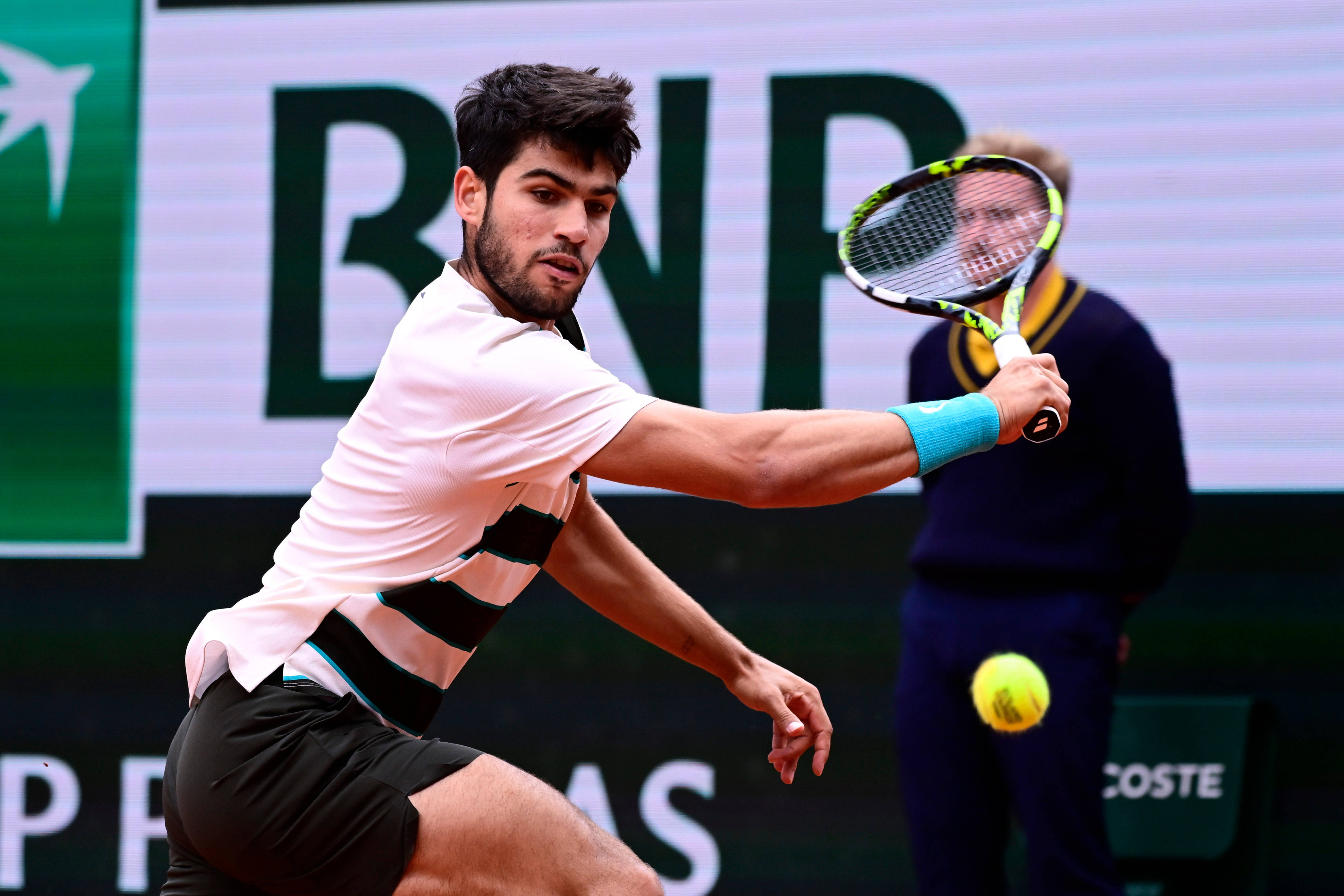 关于意大利网球队横扫美国网球队,阿尔卡拉斯制霸全场的信息 关于意大利网球队横扫美国网球队,阿尔卡拉斯制霸全场的信息