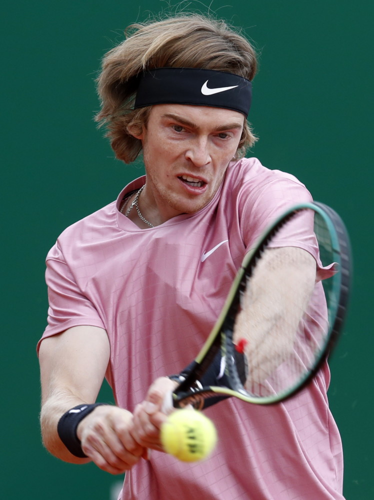 蒙特卡洛大师赛轻取澳网，西西帕斯刷新纪录